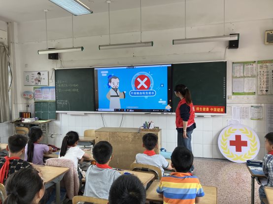 南京市江宁区淳化街道社区卫生服务中心到淳化小学开展防控血吸虫病和诺如病毒感染健康讲座 (3)